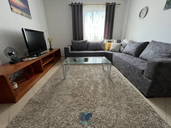 Jepet Me Qera Apartament 2+1 Ne Astir [ID P02150]