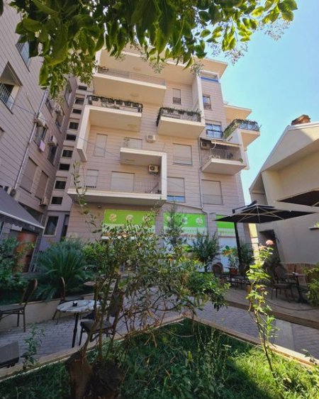 Tirane, shitet apartament 1+1 , 62 m² (Myslym Shyri)