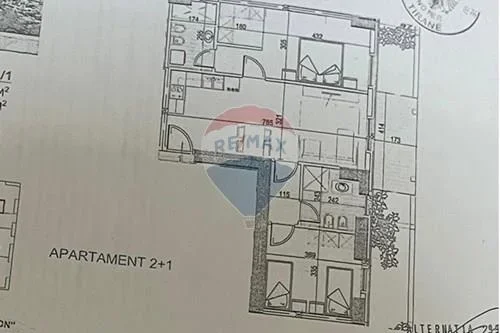 Tirane, jepet me qera apartament 2+1 Kati 16, 110 m² 800 € (Rruga e Kavajës,)