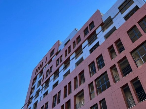Tirane, shitet 1+1+Ballkon Kati 9, 80 m² 93.500 € 