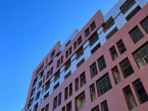 Tirane, shitet 1+1+Ballkon Kati 9, 80 m² 93.500 € 