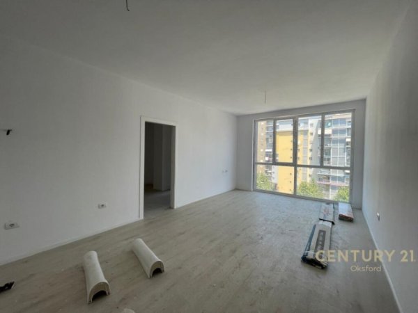 Tirane, shes apartament 1+1+Aneks+Ballkon Kati 5, 73 m² 124.100 € (ISH FUSHA E AVIACIONIT)