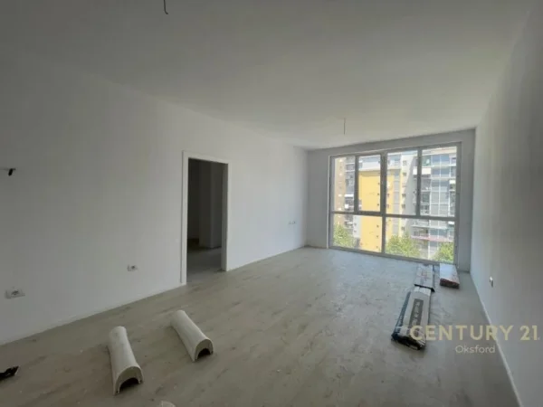 Tirane, shes apartament 1+1+Aneks+Ballkon Kati 5, 73 m² 124.100 € (ISH FUSHA E AVIACIONIT)