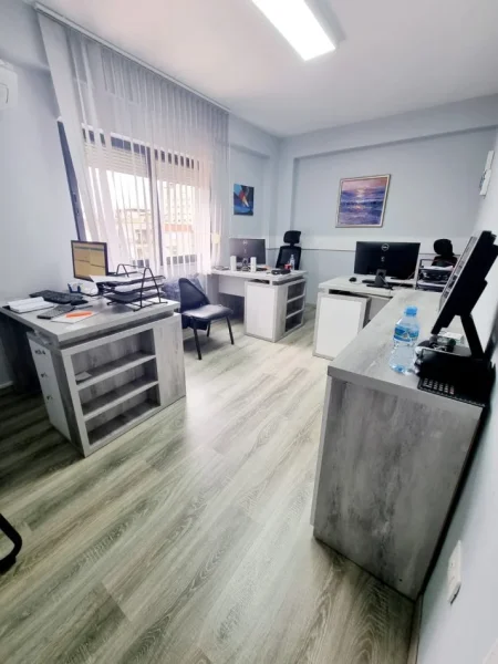 Happy Home shet: Tirane, shitet zyre Kati 2, 133 m² (Bllok)