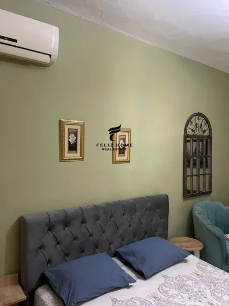 Tirane, jepet me qera apartament 1+1+Ballkon Kati 2, 60 m² 600 € (BULEVARDI ZOGU I)