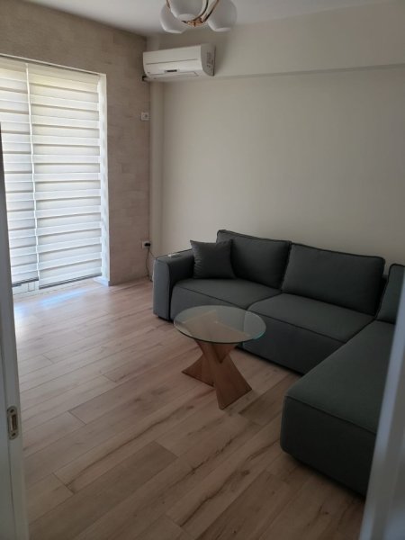 Shkoder, jap me qera apartament 1+1+Aneks+Ballkon Kati 3, 400 € 