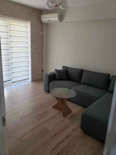 Shkoder, jap me qera apartament 1+1+Aneks+Ballkon Kati 3, 400 € 