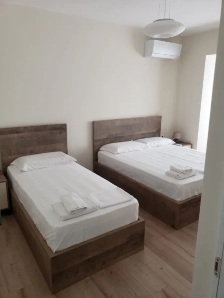 Shkoder, jap me qera apartament 1+1+Aneks+Ballkon Kati 3, 400 € 