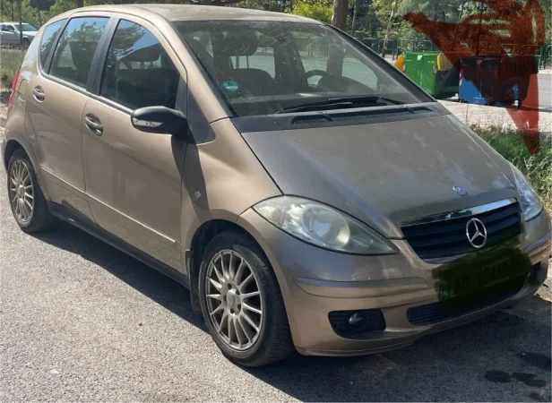Tirane, shes makine Benz A Class Nafte, e argjendtë manuale Kondicioner 248.000 km 2.600 €