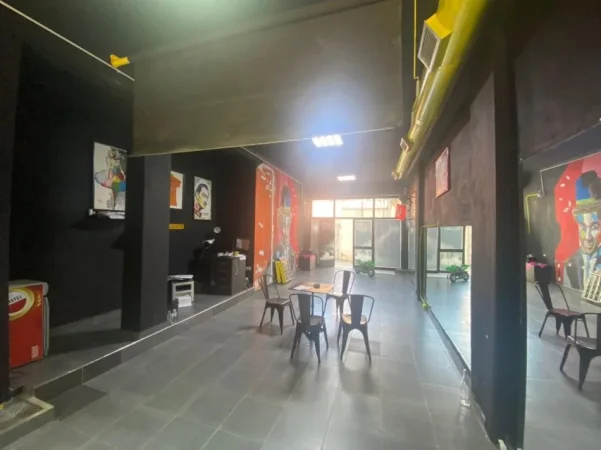 Tirane, jepet me qera ambjent biznesi Kati 0, 67 m² 400 € (RRUGA SIRI KODRA)