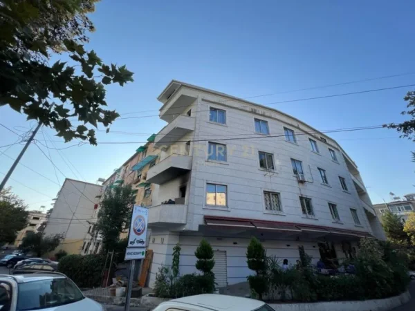 Tirane, shes ambjent biznesi Kati 0, 1.510 m² (XHAMLLIK)