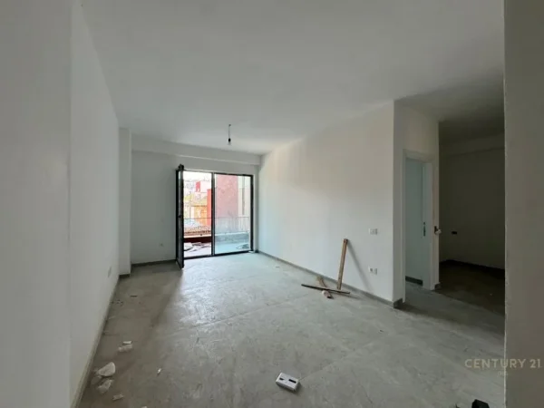 Tirane, shes apartament 2+1+Aneks+Ballkon Kati 1, 87 m² 230.000 € (Myslym Shyr)