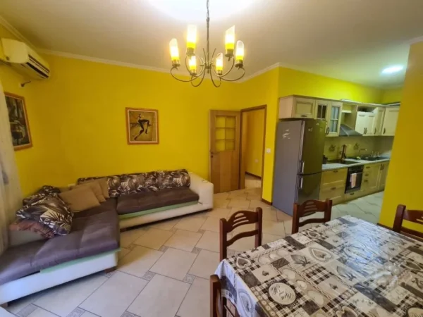 Tirane, shes apartament 2+1+Aneks+Ballkon Kati 2, 102 m² 180.000 € (KOMPLEKSI HALILI!, Rruga e Dibres)