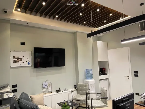 Tirane, shes ambjent biznesi Kati 0, 43 m² 105.000 € (fondacioni eleonora)