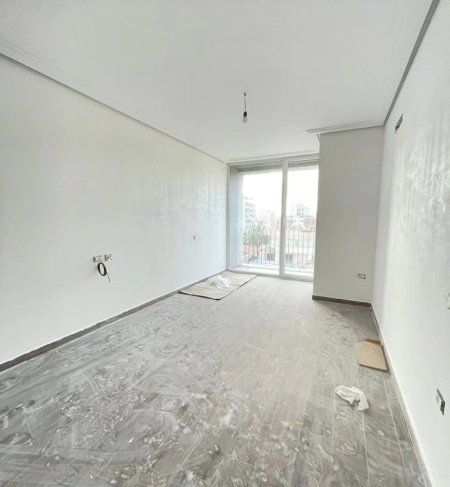 Tirane, shitet apartament 2+1 , 96 m² 170.000 € (Gjimnazi P\)