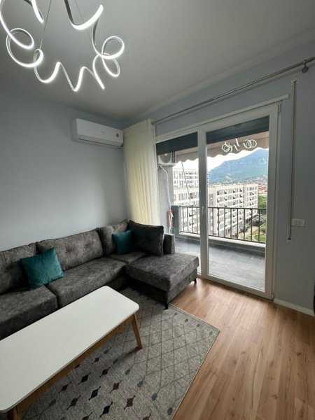 Tirane, jepet me qera apartament 2+1 Kati 7, 75 m² 550 € (5 Maji)