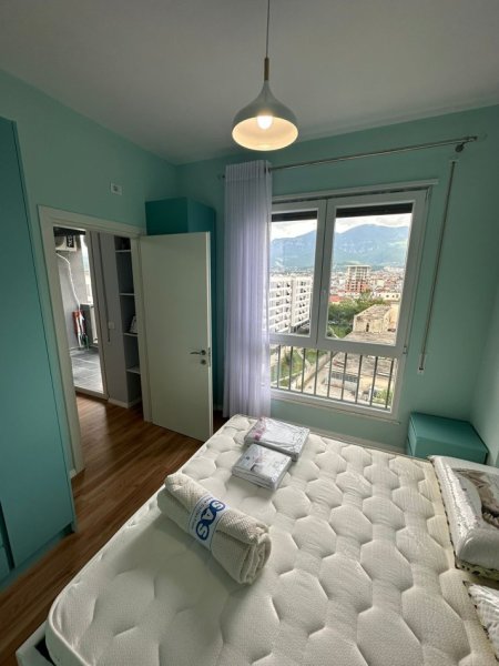 Tirane, jepet me qera apartament 2+1 Kati 7, 75 m² 550 € (5 Maji)