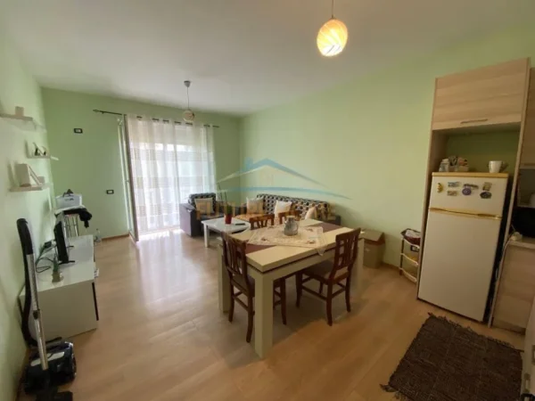 Tirane, shitet apartament 2+1+Ballkon Kati 3, 104 m² 170.000 € (Selite)