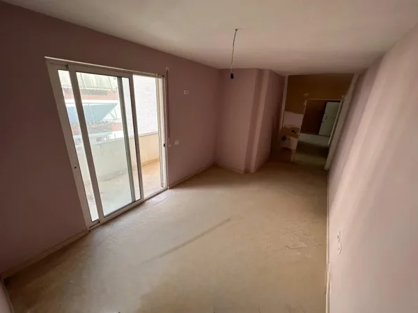 Tirane, shitet apartament 2+1+Ballkon Kati 3, 114 m² 114.000 € (Fresk)