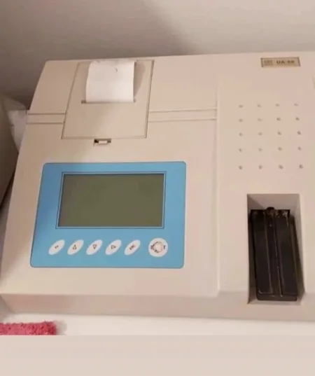 Tirane, shes Aparatura laboratorike mjekesore 5.500 €