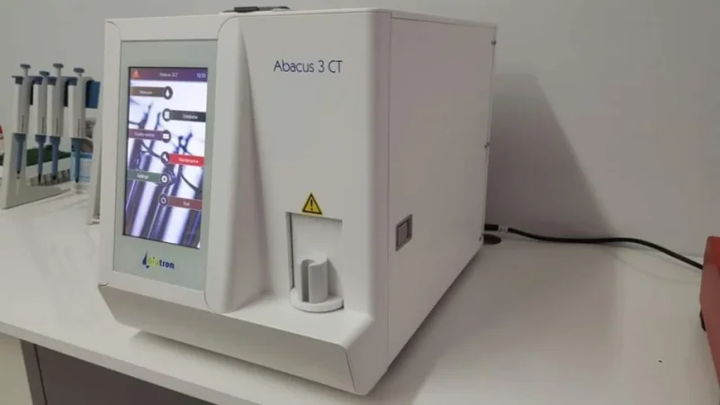 Tirane, shes Aparatura laboratorike mjekesore 5.500 €