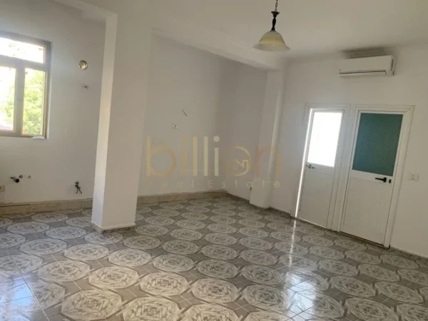 Tirane, jepet me qera ambjent biznesi Kati 2, 140 m² 1.300 € (Blloku, Tirana, Albania)