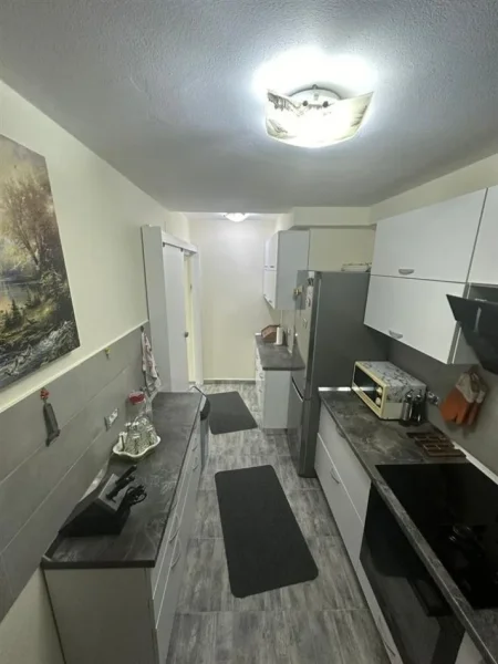Tirane, shitet apartament 2+1 Kati 1, 76 m² 180.000 € (21 Dhjetori)