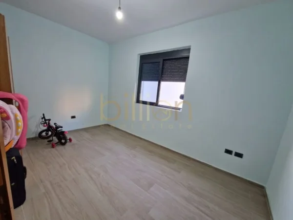 shitet Vile 2 Katshe Kati 2, 315 m² 280.000 € (Yrshek, Tirana, Albania)