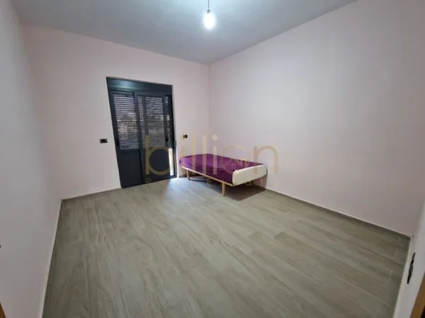 shitet Vile 2 Katshe Kati 2, 315 m² 280.000 € (Yrshek, Tirana, Albania)