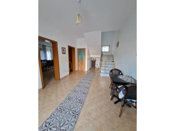 shitet Vile 2 Katshe Kati 2, 315 m² 280.000 € (Yrshek, Tirana, Albania)