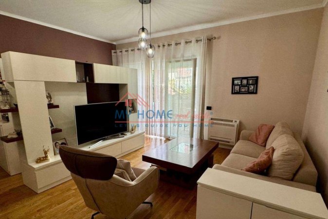 Tirane, shitet apartament 1+1+Ballkon Kati 2, 70 m² 140.000 € 