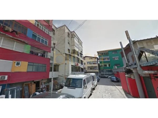Tirane, shitet ambjent biznesi Kati 0, 36 m² 72.000 € (Vasil Shanto)