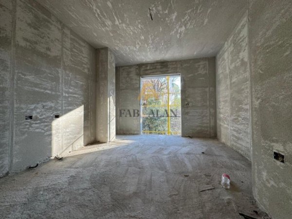 Tirane, shitet apartament 2+1+2 Kati 2, 131 m² 458.850 € (Juvenilja Castello)