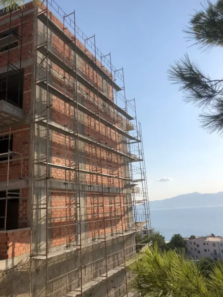 Sarande, Shitet biznesi skela ndertimi 55.000 € (Rr.Skenderbeu 88)