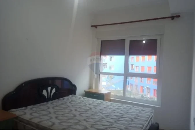 Tirane, jepet me qera apartament 2+1 Kati 4, 75 m² 400 € (Mangalem Ali Demi - Ali Demi, Shqipëri)