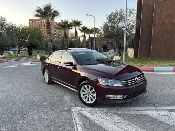 Tirane, shes makine Volkswagen PASSAT PREMIUM LINE 2.0 DIESEL Nafte, vishnje automatik Klima