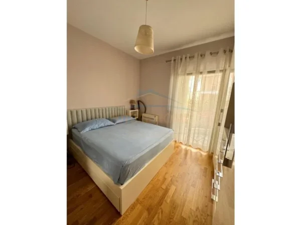 Tirane, shitet apartament 1+1 Kati 2, 73 m² 140.000 € (Kopshti Botanik)