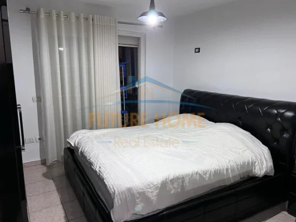 Tirane, shitet apartament 1+1 Kati 5, 54 m² 98.000 € (Rruga Hoxha Tahsim)