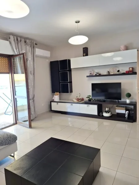 Shqiperi, shitet apartament 1+1 Kati 6, 83 m² 166.000 € 