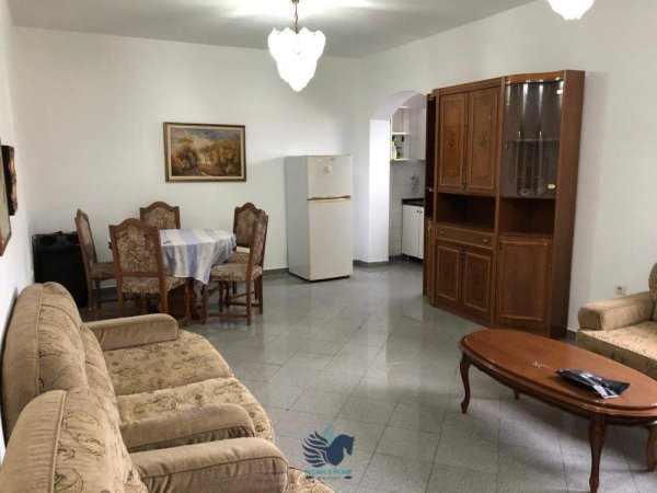 Jepet Me Qera Apartamnt 2+1 Tek Rruga e Durrsit [ID PE0228]