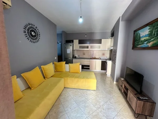Tirane, jepet me qera apartament 1+1 Kati 4, 75 m² 400 € (rruga loni ligori)