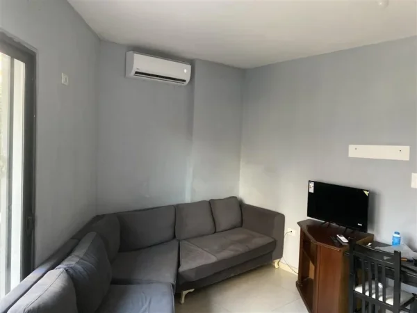 Tirane, jepet me qera apartament 2+1 Kati 2, 115 m² 520 € (Astir)