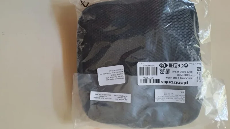 Tirane, shes 6 kufje Kufje profesionale Blackwire C3225 USB-A   3500 lek copa