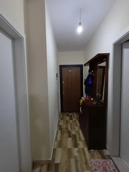 Tirane, shitet apartament 2+1 Kati 3, 75 m² 65.000 € (bathore)