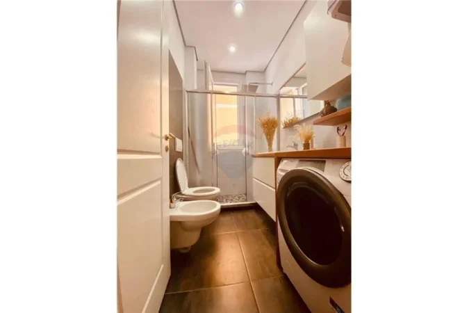 Tirane, shitet apartament 2+1 Kati 2, 90 m² 180.000 € (Liqeni i Thate - Kompleksi Veneto)