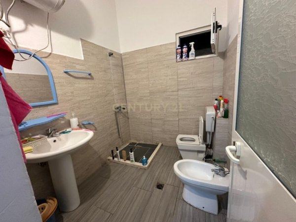 Durres, shitet apartament 1+1+Ballkon Kati 1, 60 m² 50.000 € (Golem qender)