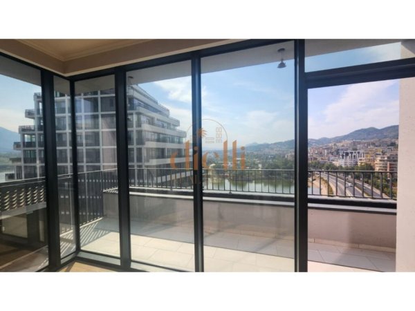 Tirane, jepet me qera apartament 1+1+Ballkon Kati 11, 100 m² (Lake View Residence)