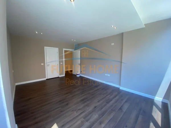Tirane, shitet apartament Kati 1, 120 m² 210.000 € (KOPSHTI BOTANIK)