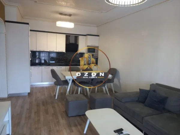 Jepet Me Qira Apartament 2+1+2 me Post Parkimi te Green City!