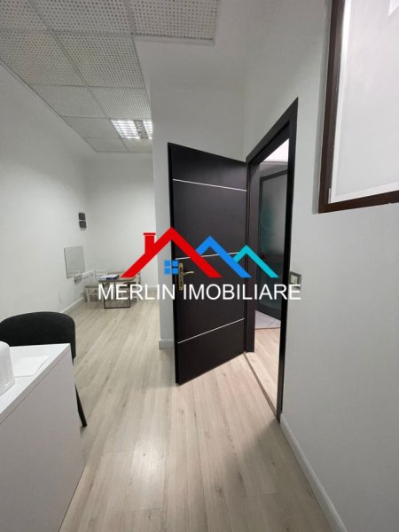 Tirane, shitet ambjent biznesi Kati 0, 32 m² 93.000 € (Xhemal Tafaj)